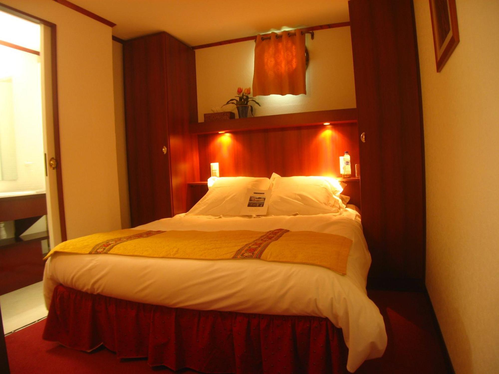 Hotel Bateau Le Phenicien Aigues-Mortes Exteriér fotografie